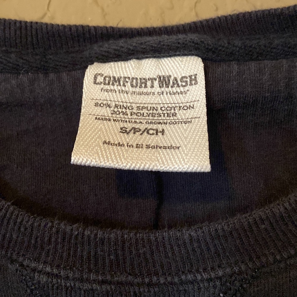 Shop Riffraff sweatshirt - Picture 2 of 6